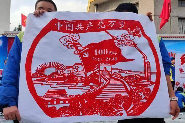 城管局副局长与女教师车内中毒死亡,官方回应